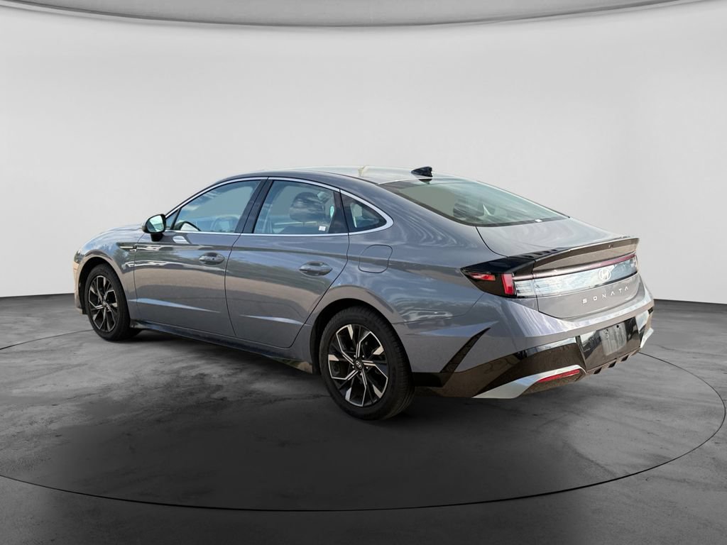Used 2025 Hyundai Sonata SEL FWD image 7
