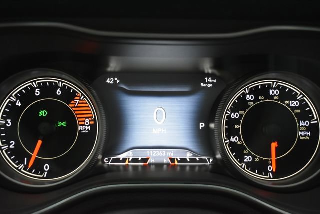 Used 2019 Jeep Cherokee Limited w/ Luxury Group image 19