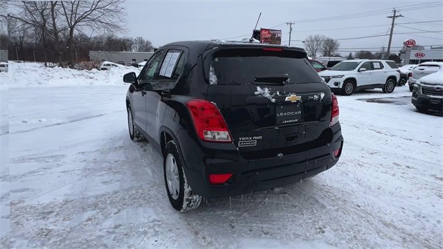 Used 2022 Chevrolet Trax LS w/ Tint and Cruise Package image 7