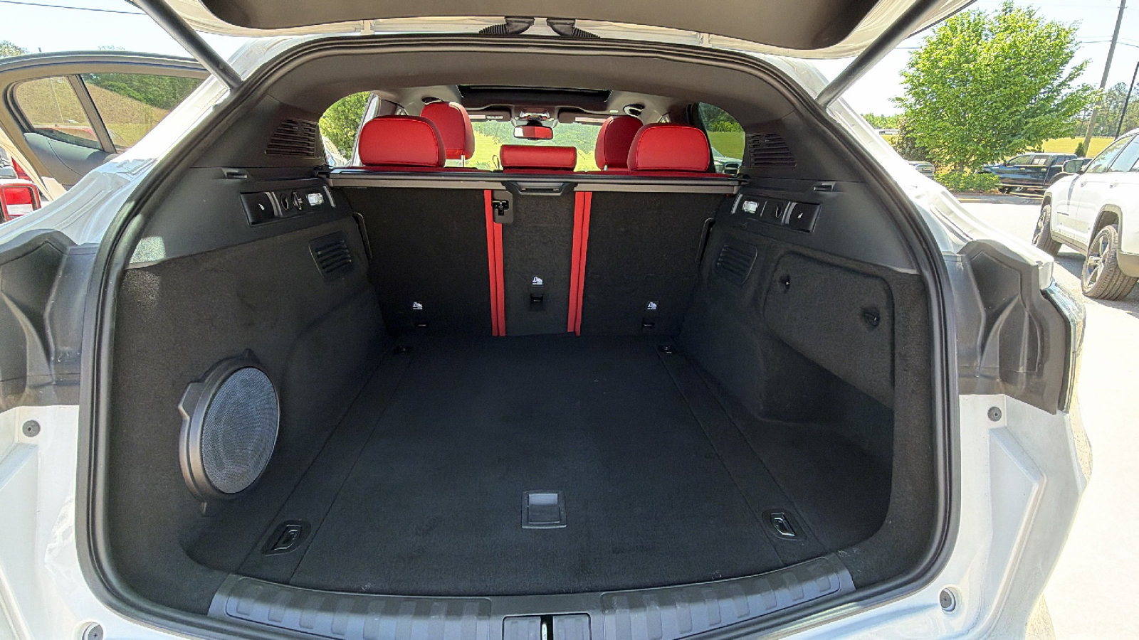 Used 2025 Alfa Romeo Stelvio Sprint image 13