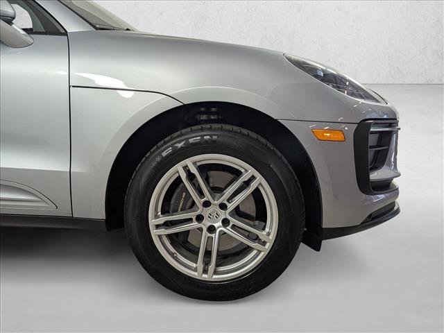 Certified 2025 Porsche Macan Turbo image 11