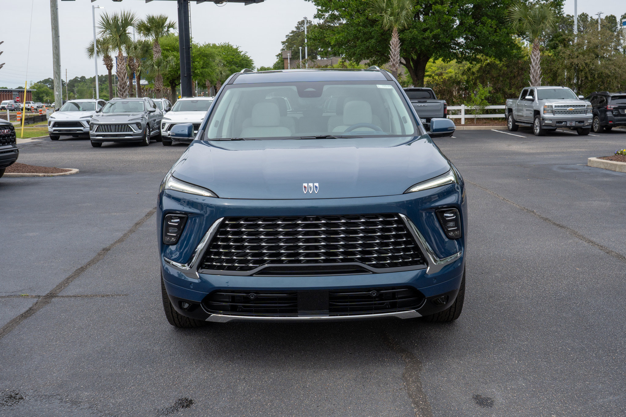 New 2026 Buick Enclave Avenir image 8