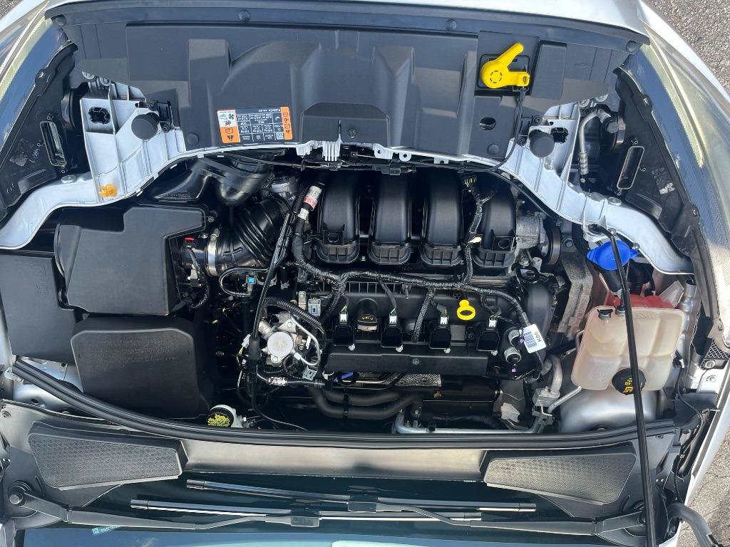 Used 2016 Ford Focus SE w/ Equipment Group 201A FWD image 16