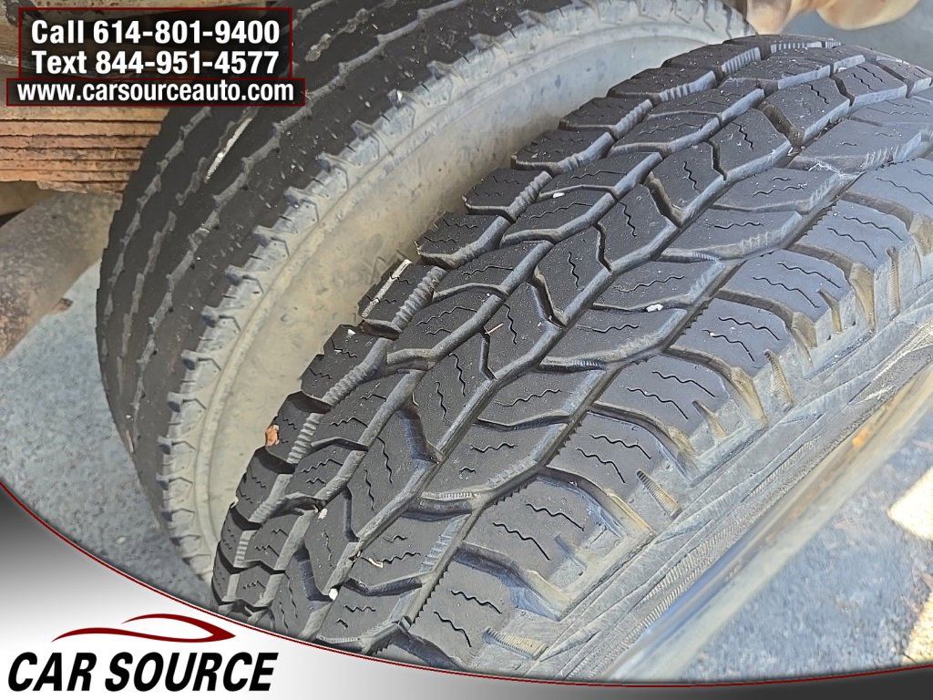 Used 2003 Ford F350 XL image 6