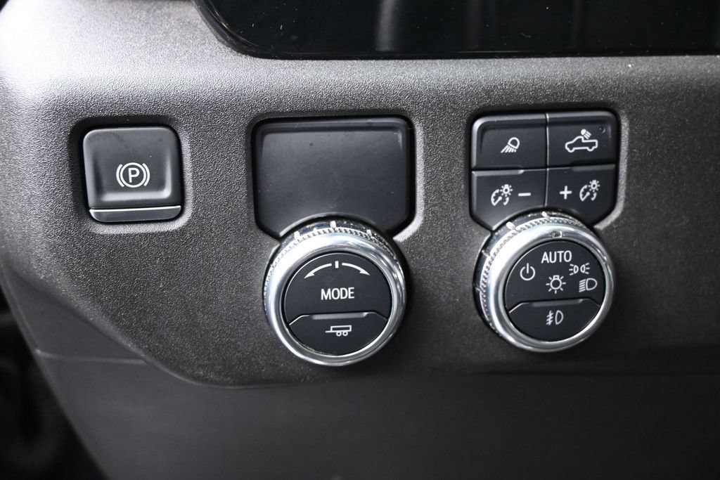 Used 2025 GMC Sierra 1500 SLT RWD image 17