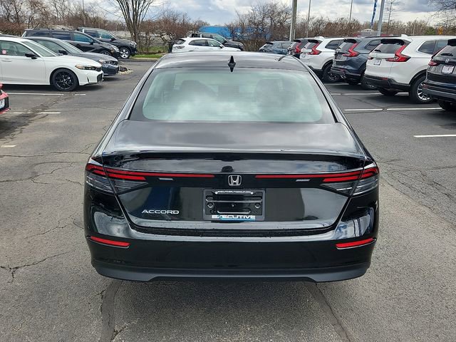 Used 2025 Honda Accord SE image 5