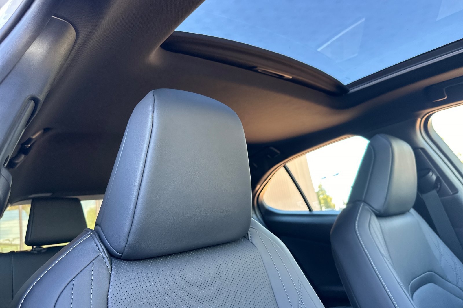 New 2026 Lexus UX 300h FWD image 17