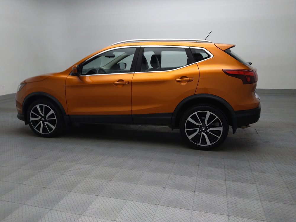Used 2017 Nissan Rogue Sport SL w/ SL Premium Package FWD image 3
