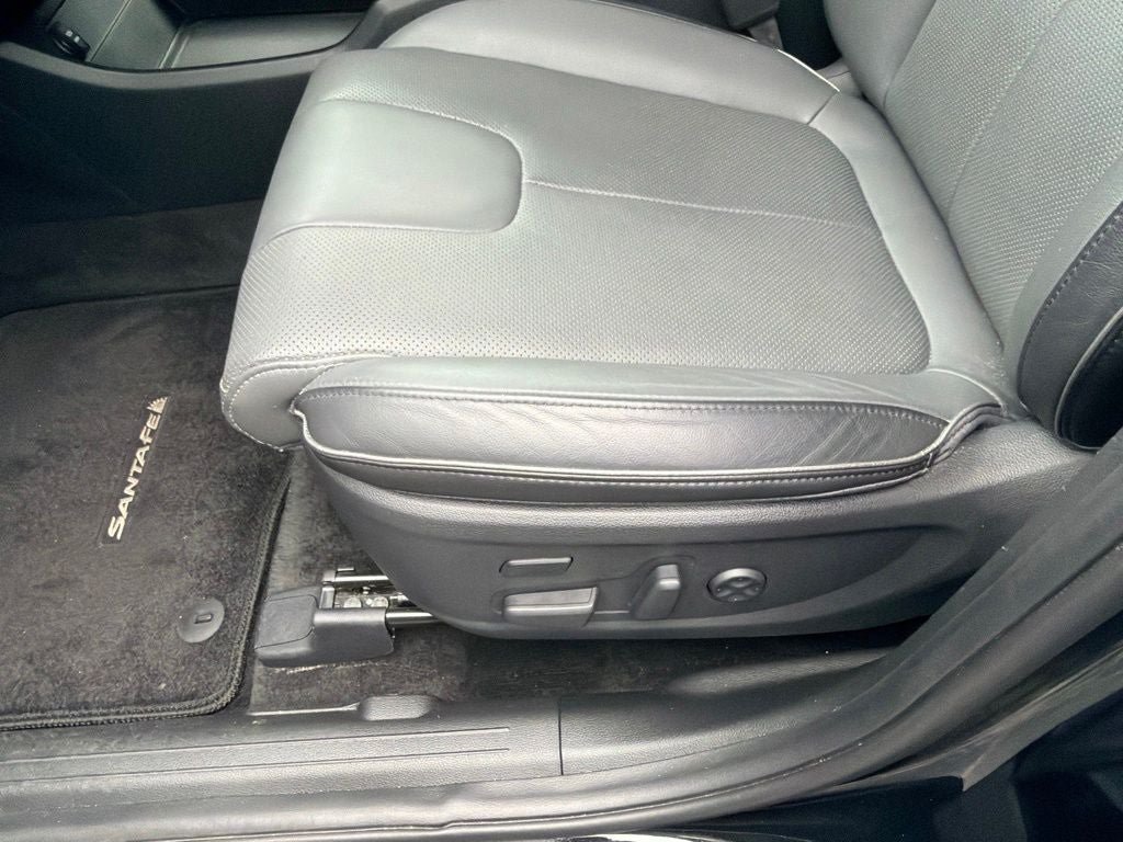 Used 2023 Hyundai Santa Fe Limited AWD/4WD image 14