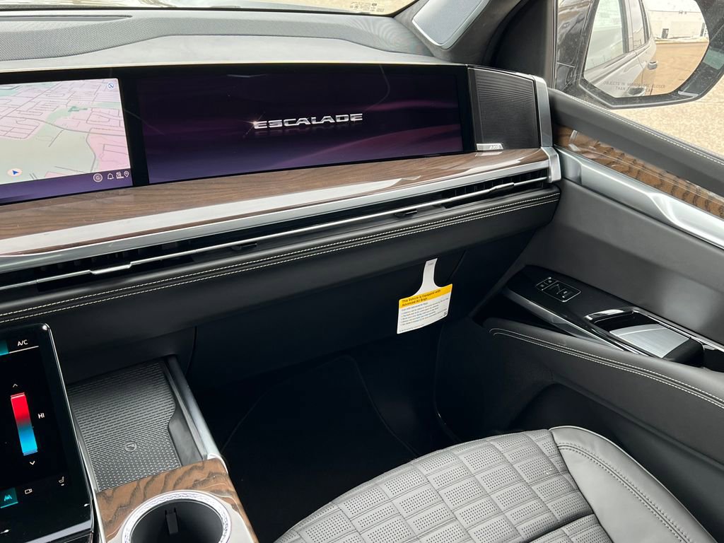 New 2026 Cadillac Escalade Platinum Sport w/ LPO, ONYX Package image 38