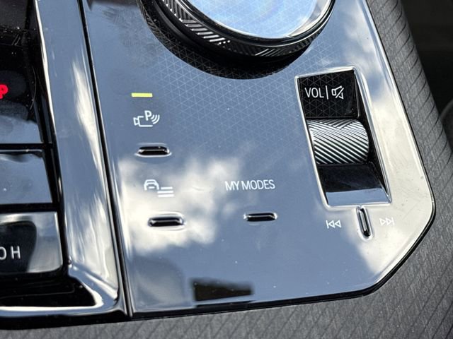 Used 2025 BMW X3 xDrive30i w/ Premium Package AWD/4WD image 31