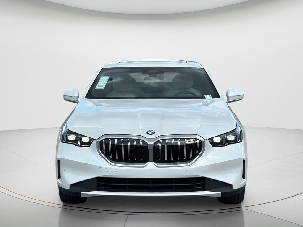 Certified 2026 BMW 530i w/ Premium Package image 29