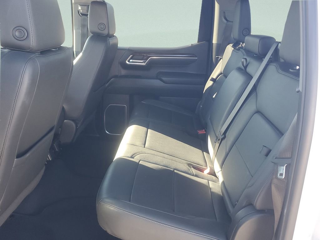 Used 2025 GMC Sierra 1500 SLT image 13