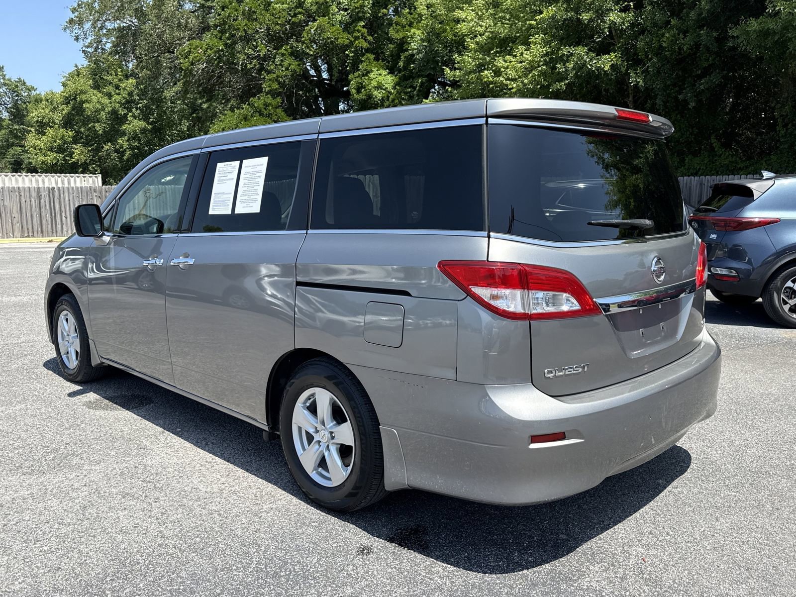 Used 2013 Nissan Quest SV w/ Value Cargo Pkg FWD image 4