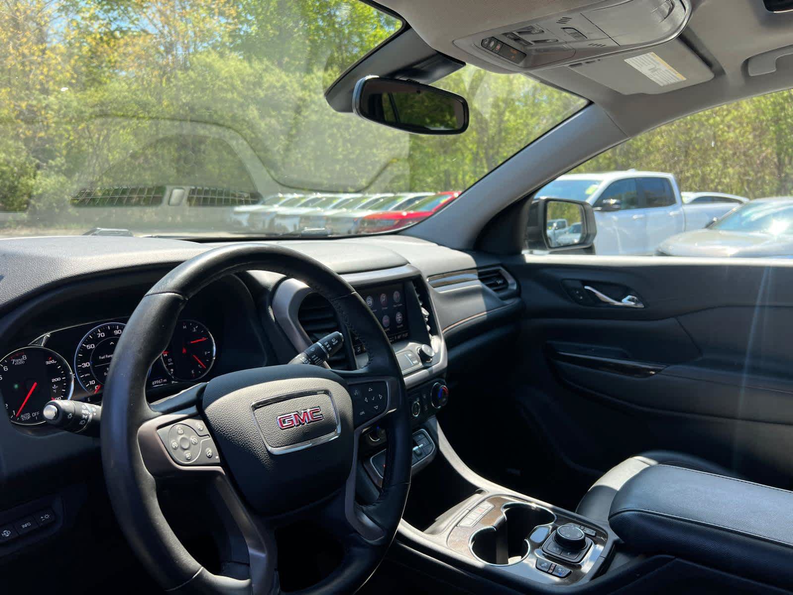 Used 2022 GMC Acadia AT4 w/ Technology Package AWD/4WD image 15