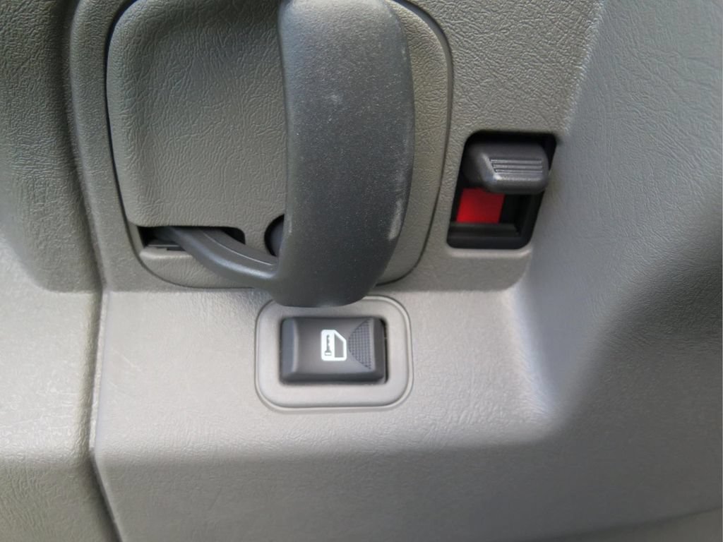 New 2026 Chevrolet Express 2500 Extended w/ Driver Convenience Package RWD image 9