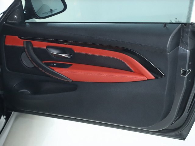 Used 2016 BMW M4 Coupe image 32