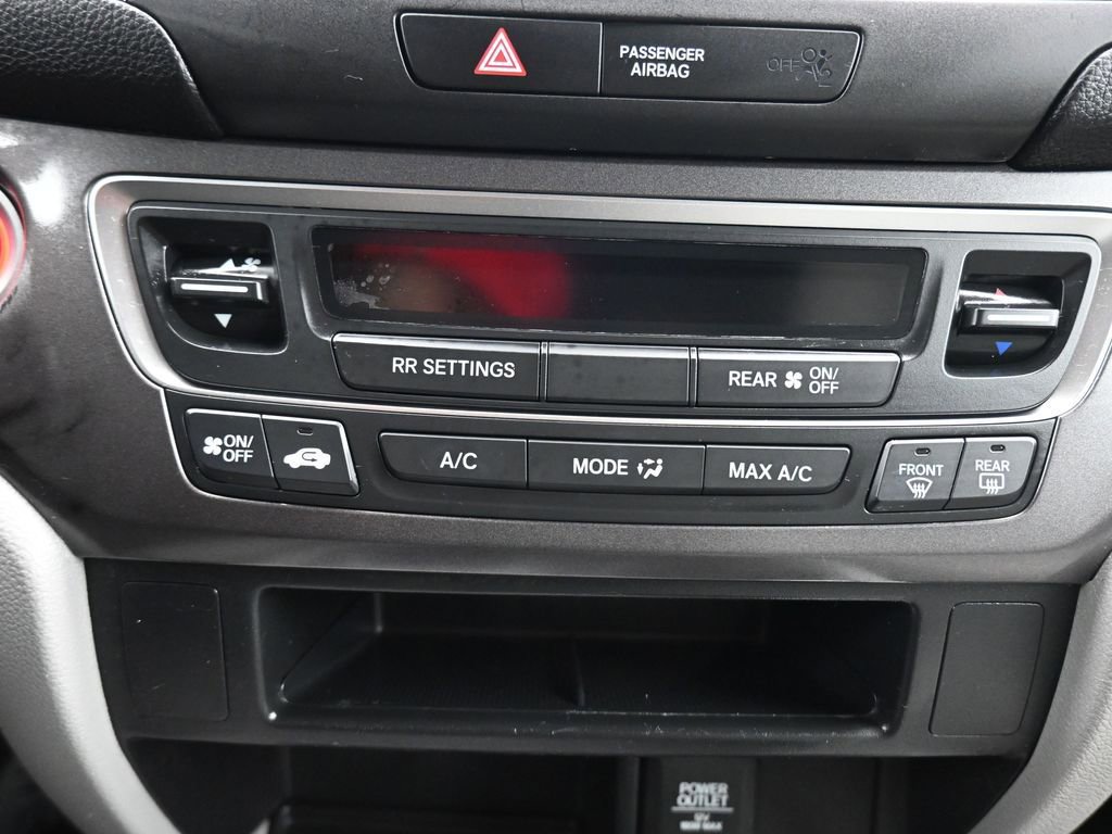 Used 2017 Honda Pilot LX image 19