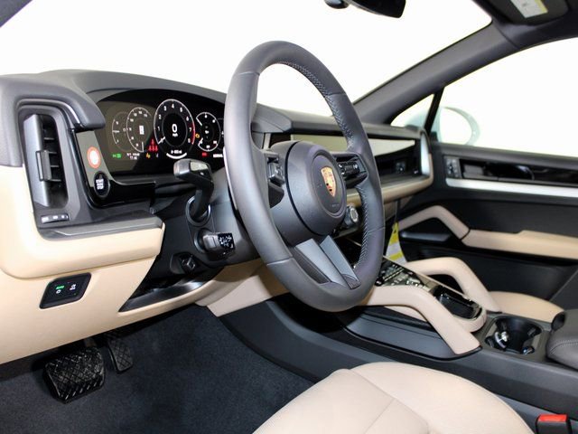 New 2026 Porsche Cayenne AWD/4WD image 4