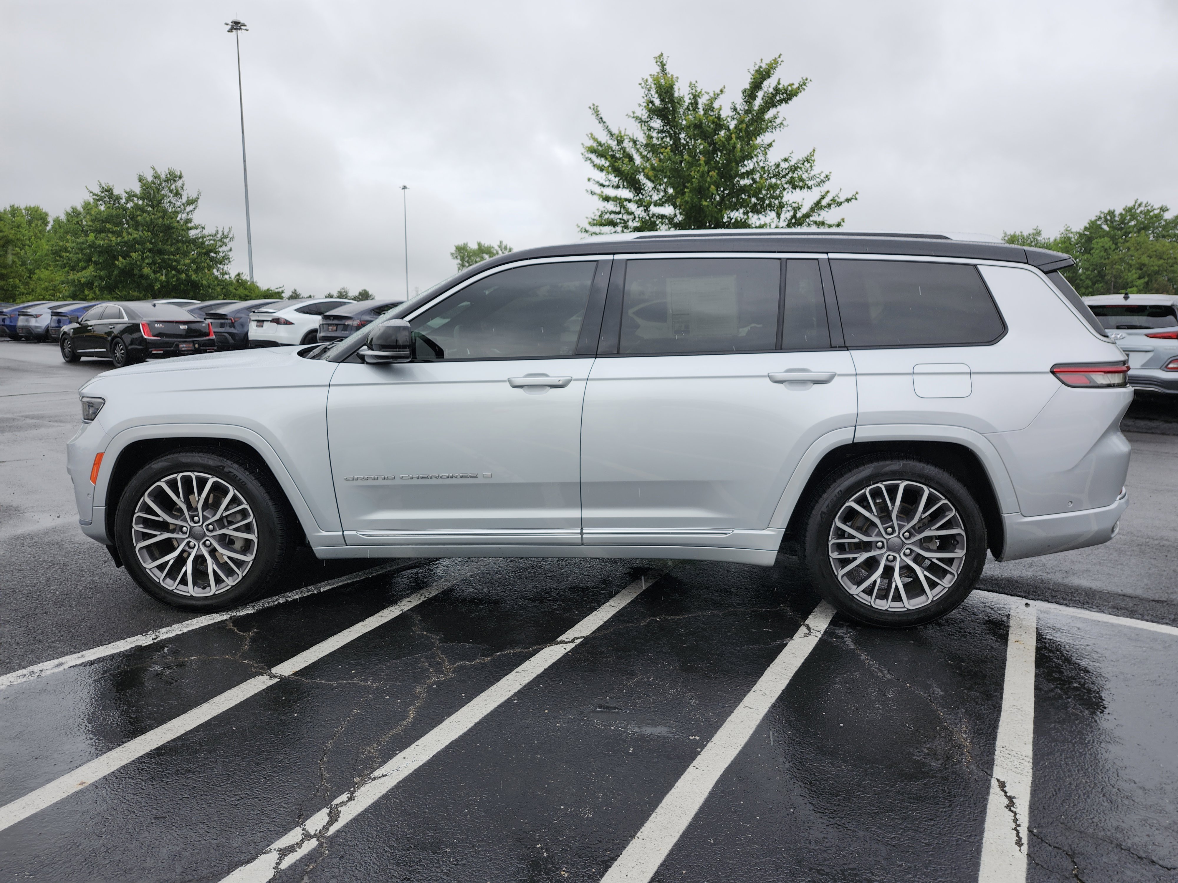 Used 2021 Jeep Grand Cherokee L Summit AWD/4WD image 18