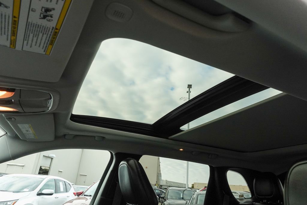 Used 2021 Jeep Cherokee Latitude Plus w/ Sun & Sound Group image 25