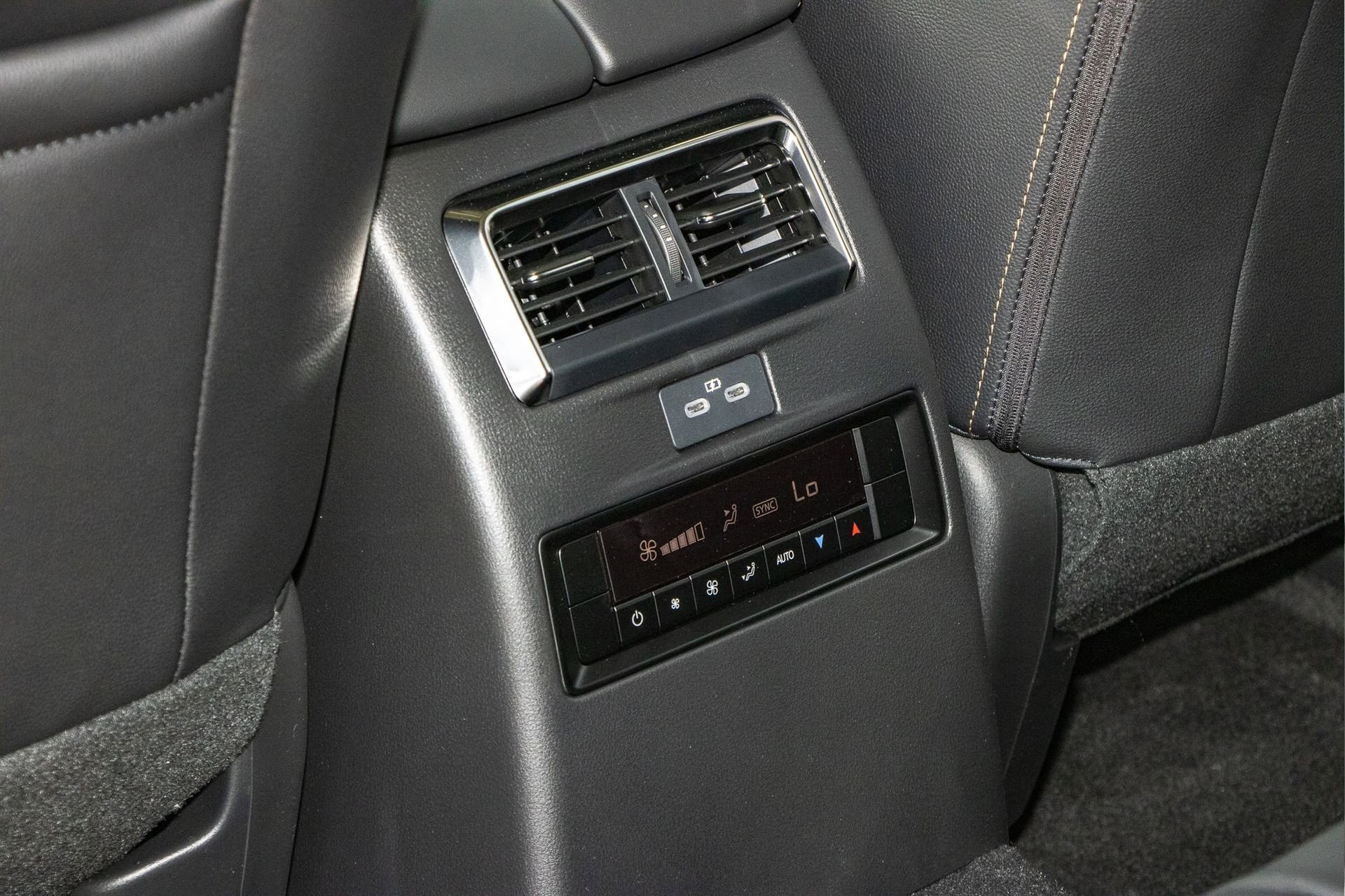 New 2025 MAZDA CX-70 3.3 Turbo w/ Premium Package image 16