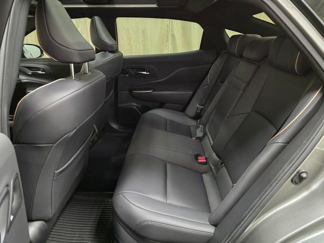 Used 2023 Toyota Crown Limited w/ Advanced Technology Package image 28
