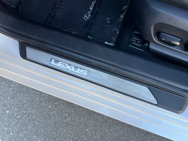 Used 2024 Lexus ES 350 w/ Premium Package FWD image 39