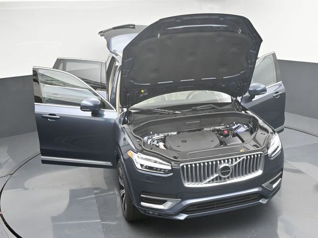 Used 2025 Volvo XC90 B6 Plus w/ Protection Package Premier image 47