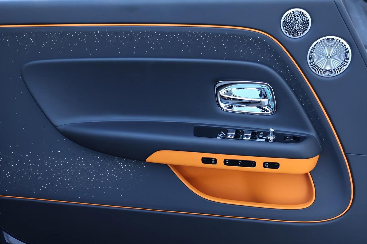 New 2026 Rolls-Royce Spectre Black Badge image 12