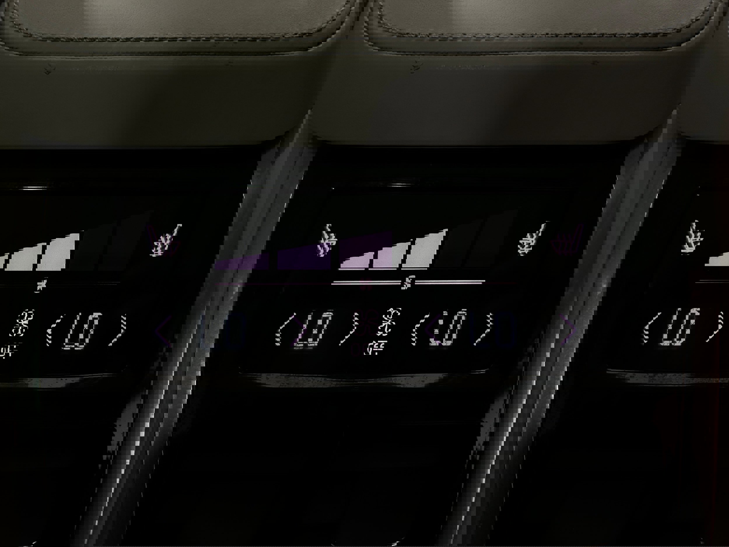 Used 2017 Volvo V90 T6 Cross Country image 30