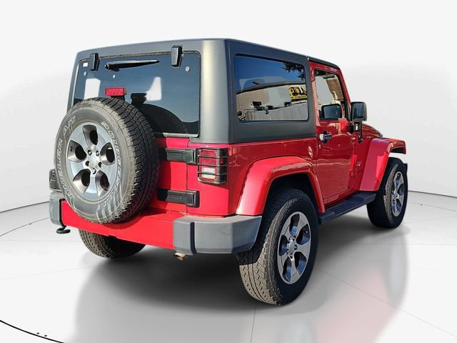Used 2017 Jeep Wrangler Sahara w/ Dual Top Group AWD/4WD image 3