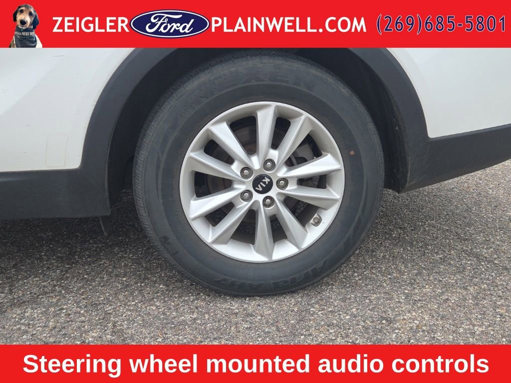 Used 2019 Kia Sorento FWD image 3