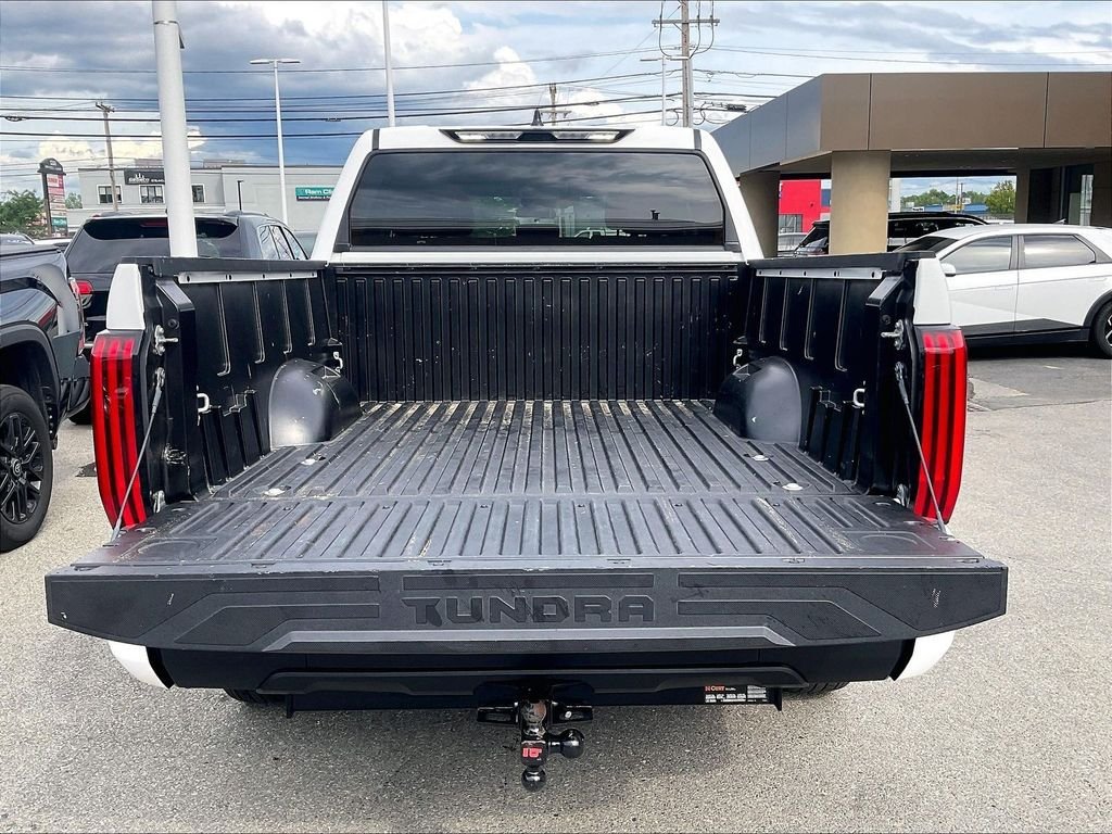 Used 2024 Toyota Tundra SR AWD/4WD image 31