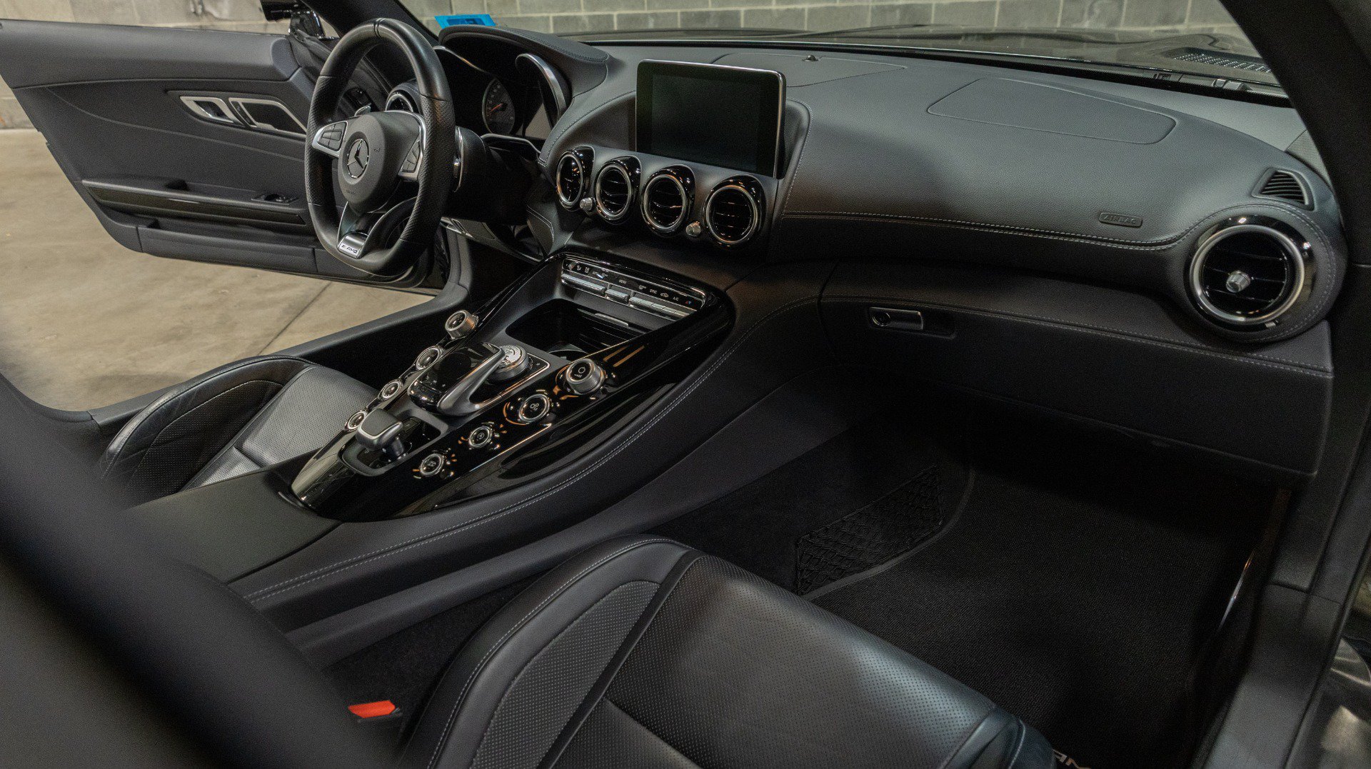 Used 2019 Mercedes-Benz AMG GT Coupe image 46