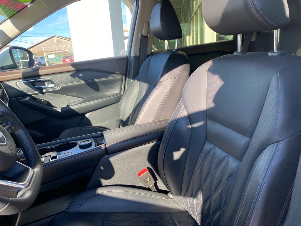 Used 2023 Nissan Rogue Platinum w/ Platinum Premium Package image 21