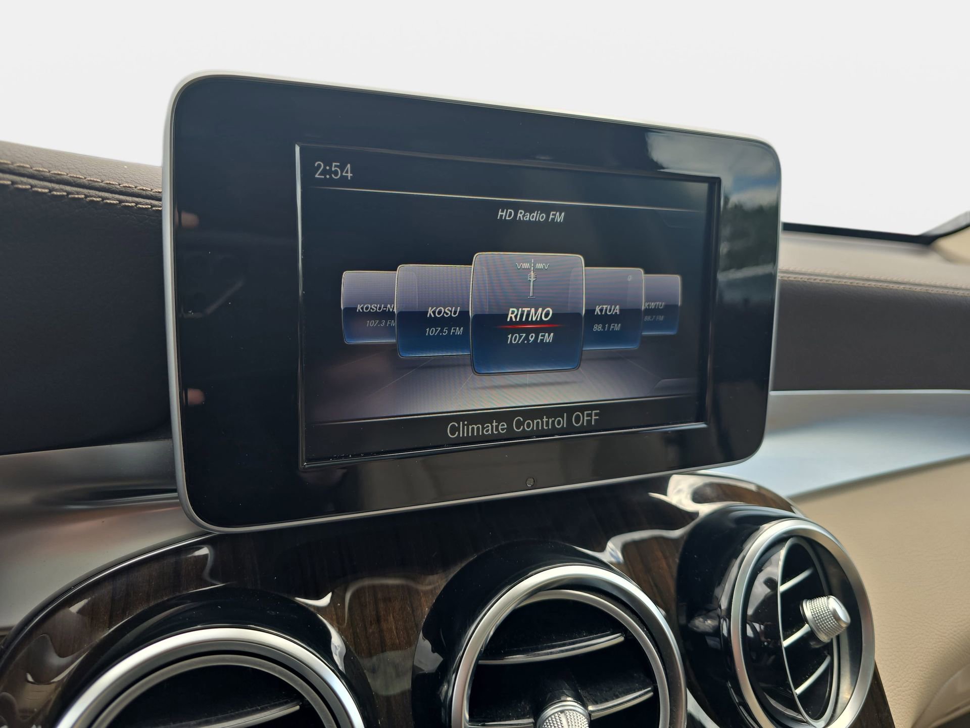 Used 2019 Mercedes-Benz GLC 43 AMG 4MATIC image 21