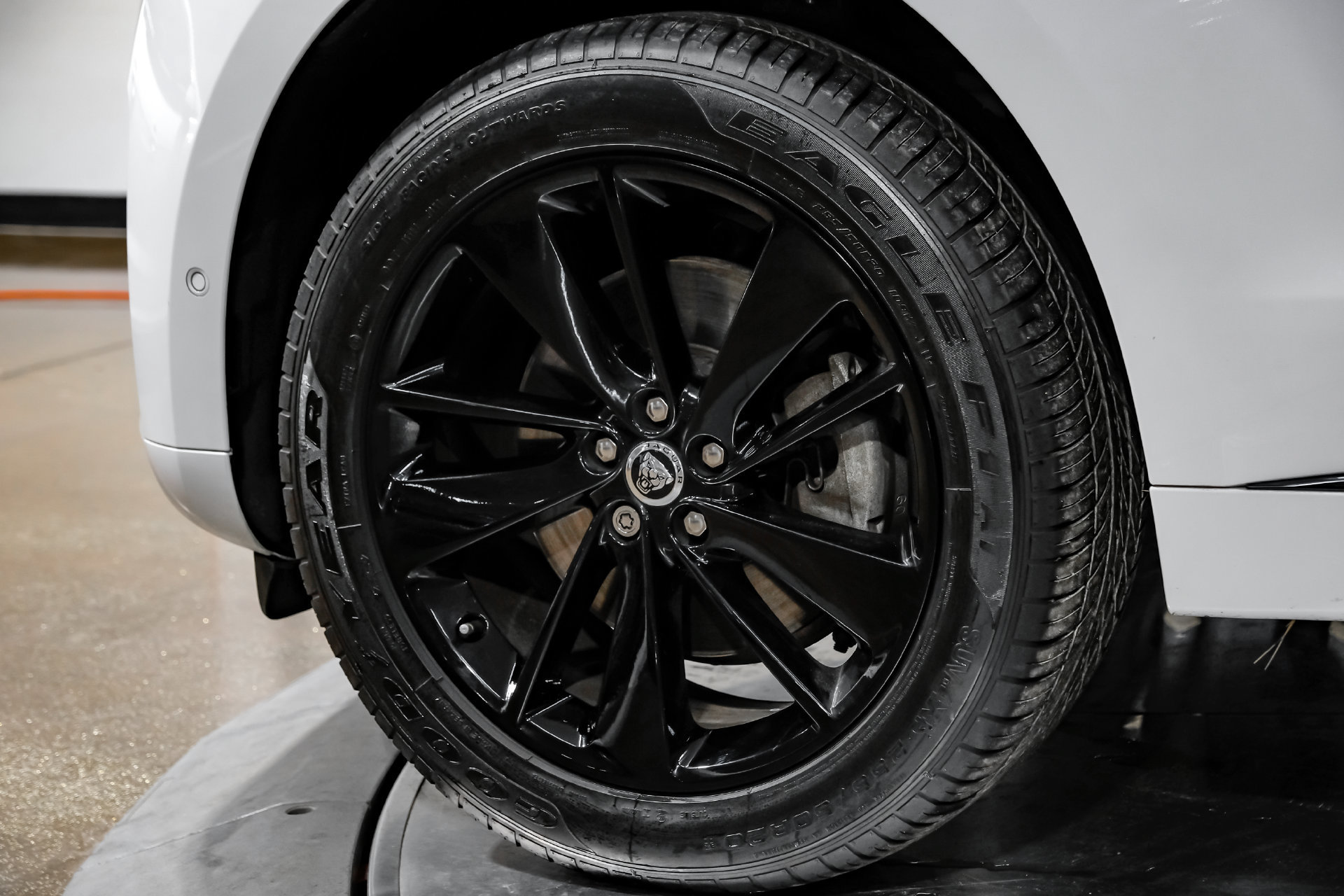 Used 2024 Jaguar F-PACE R-Dynamic S AWD/4WD image 60