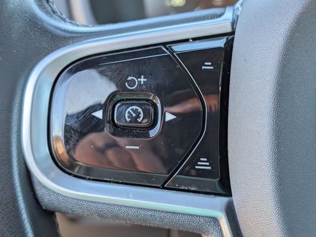 Used 2022 Volvo XC90 T6 Inscription w/ Advanced Package image 19