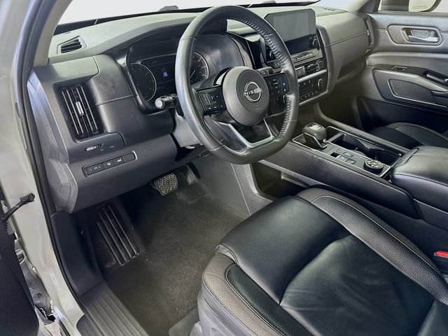 Used 2022 Nissan Pathfinder SL AWD/4WD image 23