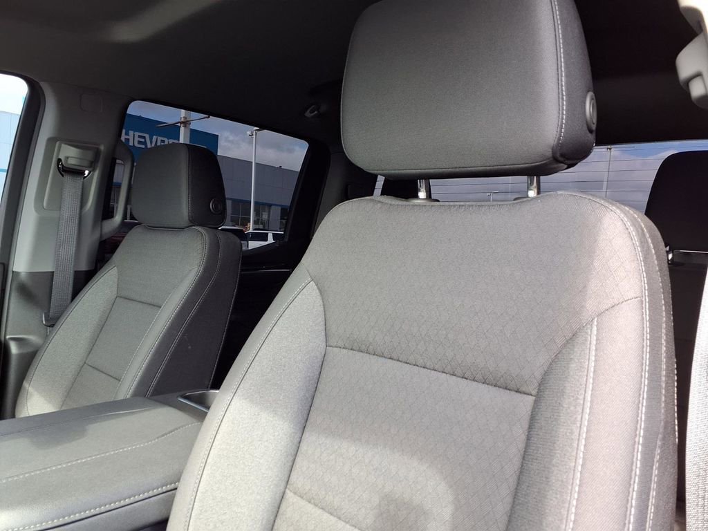Used 2026 Chevrolet Silverado 1500 RST w/ LPO, Dark Essentials Package RWD image 18