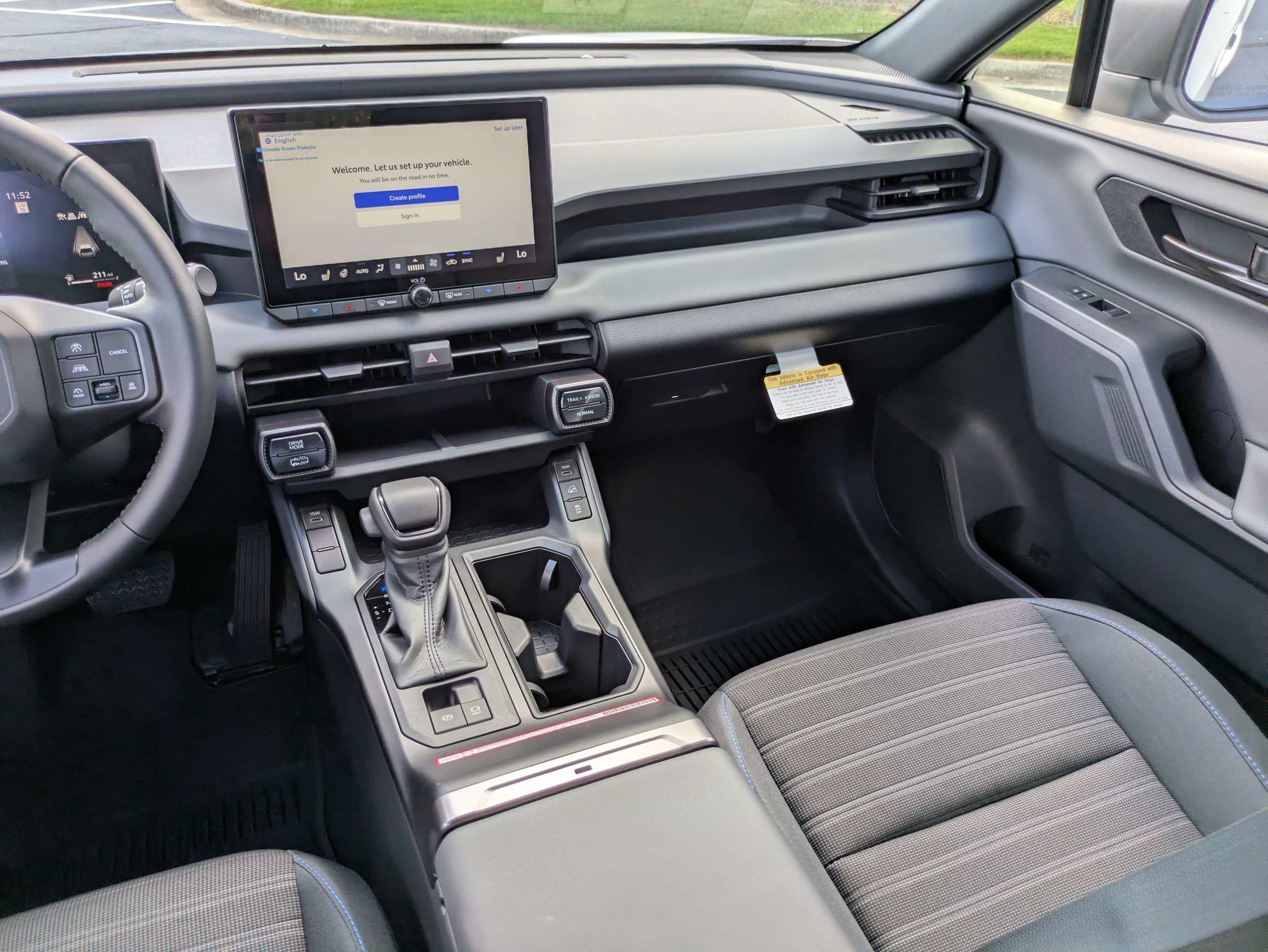 New 2026 Toyota RAV4 SE w/ Weather Package AWD/4WD image 18