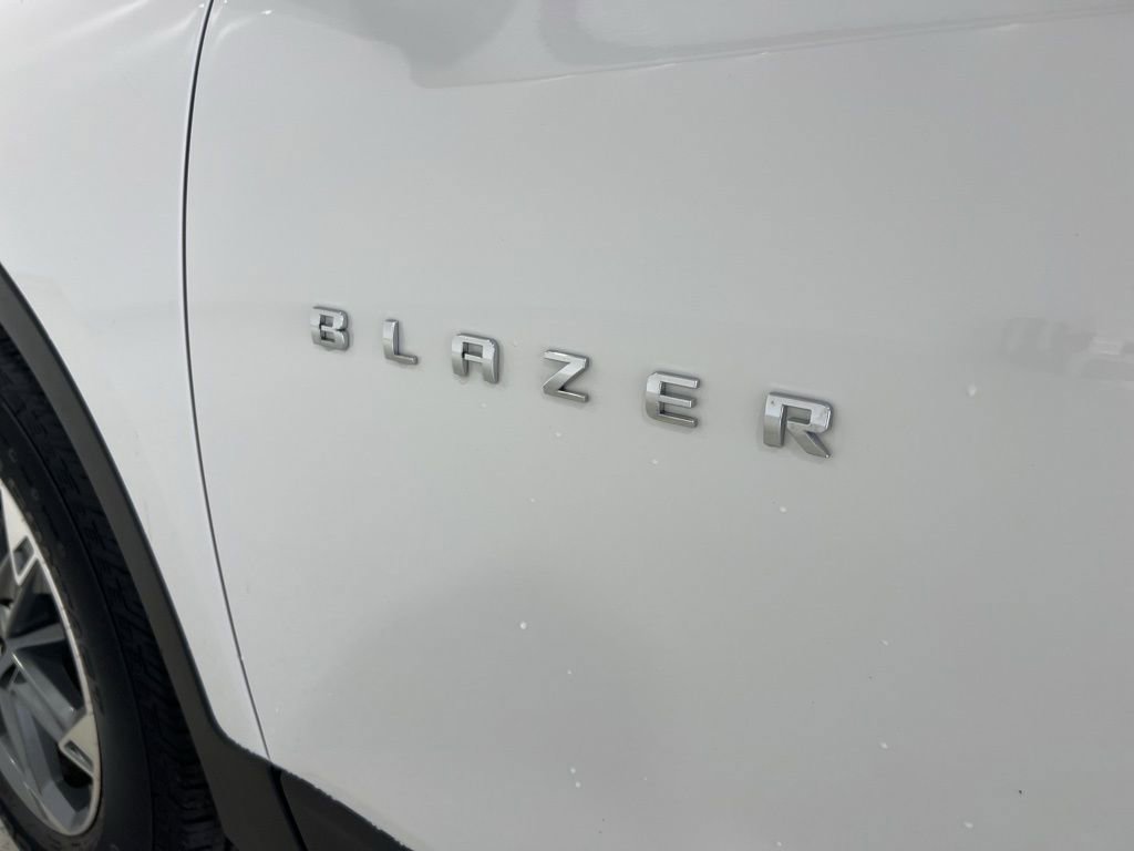 Used 2024 Chevrolet Blazer LT w/ Convenience Package image 28