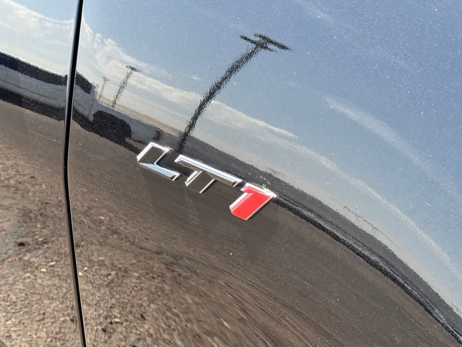 Used 2021 Chevrolet Camaro LT RWD image 8