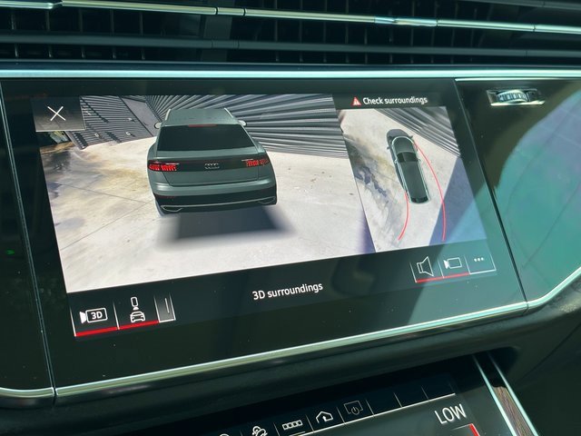 Used 2023 Audi Q8 Premium image 19