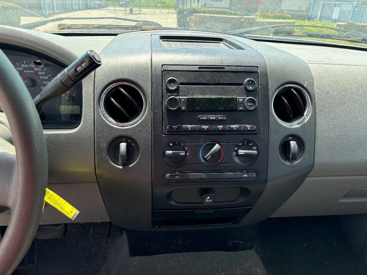 Used 2006 Ford F150 XLT image 13