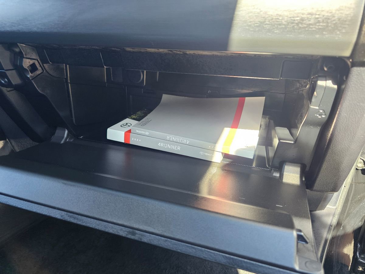 Used 2024 Toyota 4Runner TRD Off-Road Premium image 13