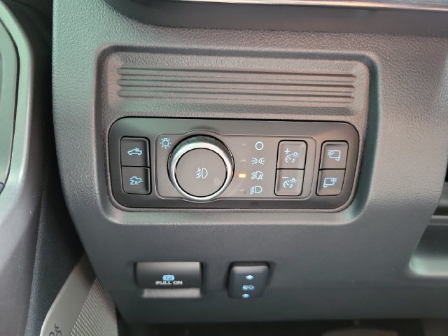 Used 2026 Ford F250 Lariat AWD/4WD image 21
