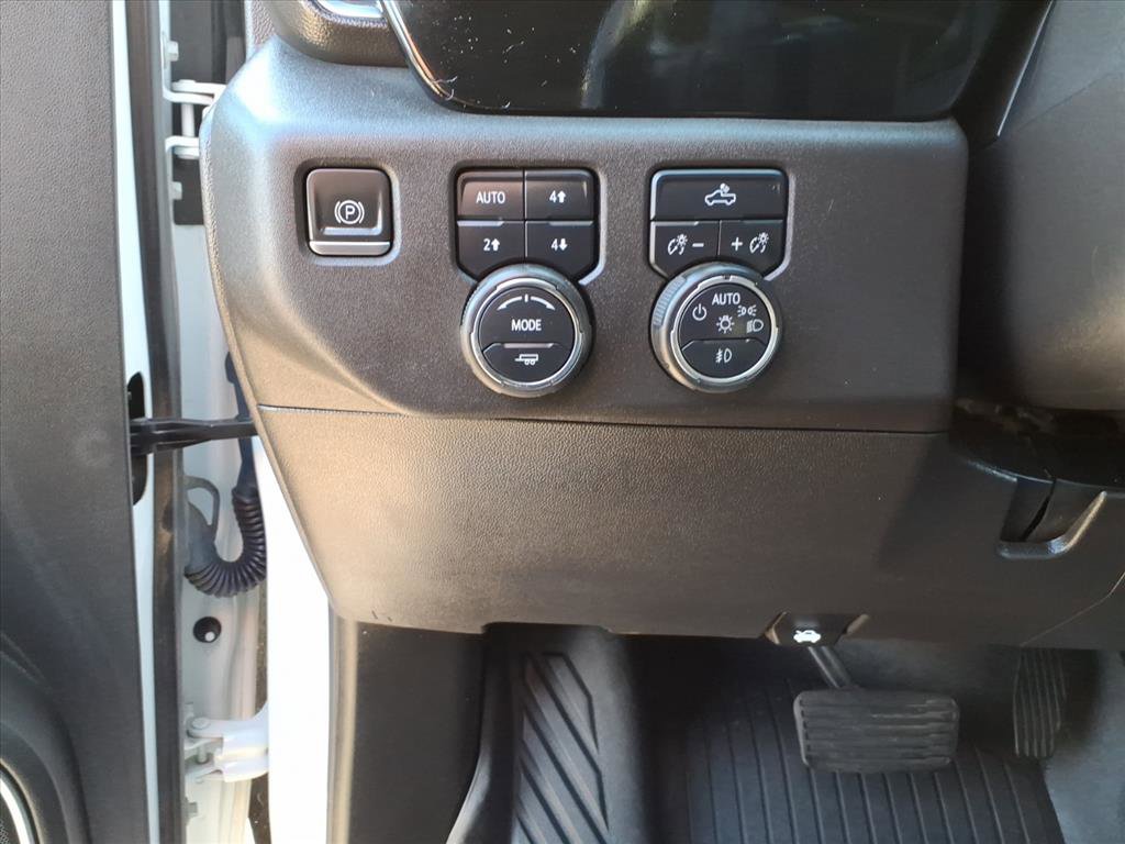 Used 2023 Chevrolet Silverado 1500 LT Trail Boss w/ Protection Package image 17