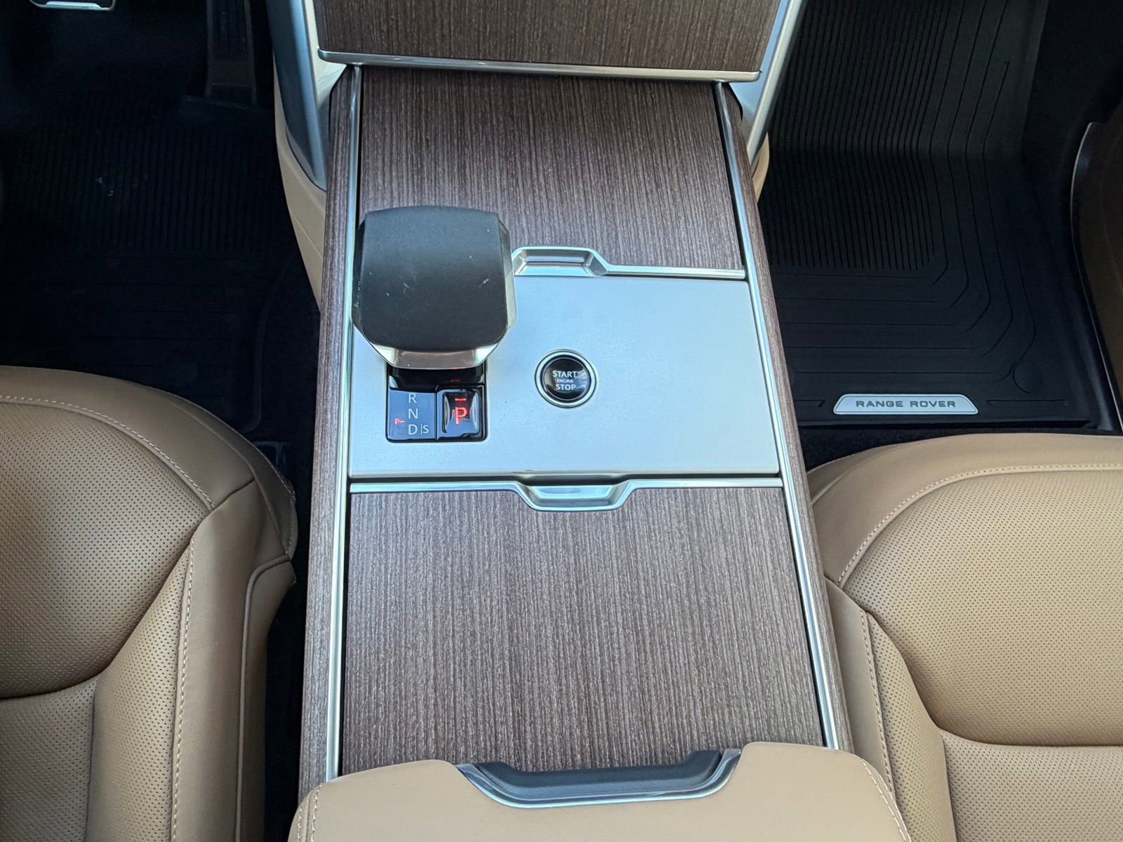 New 2026 Land Rover Range Rover SE image 19